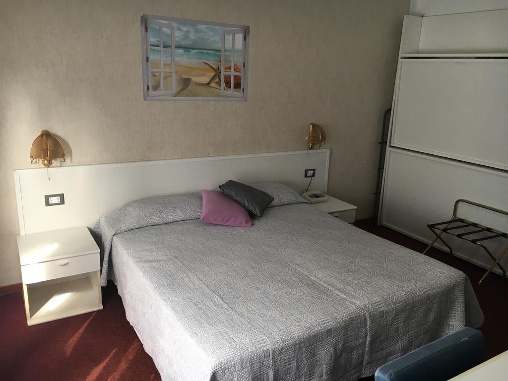 Hotel Acqua Marina Albissola Marina Luaran gambar