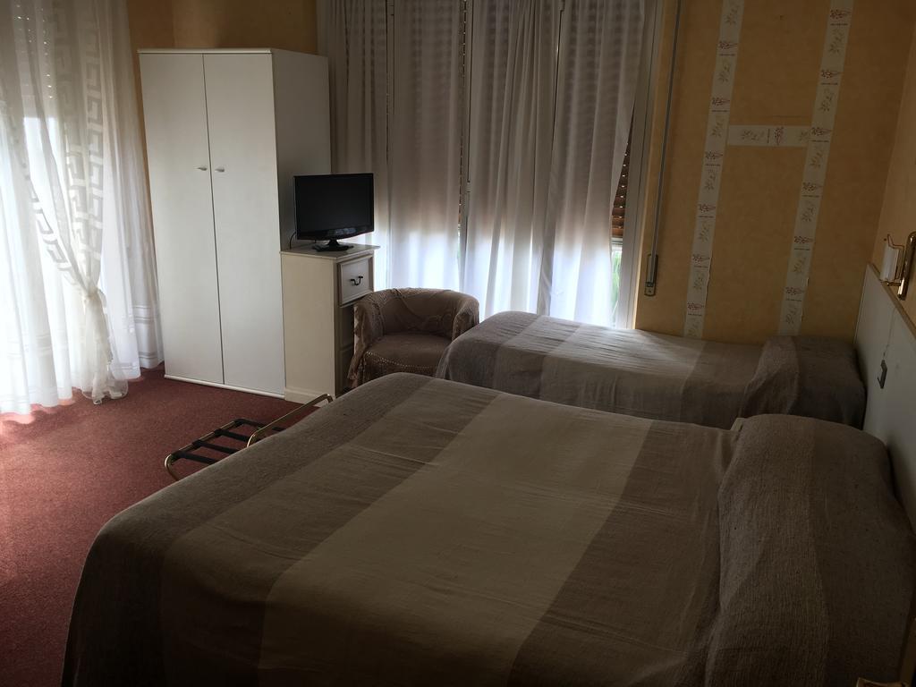Hotel Acqua Marina Albissola Marina Luaran gambar